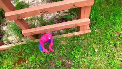 FROZEN Elsa and Spider Baby fight Joker and Vemon Spider baby falls in POOP POOP POOP