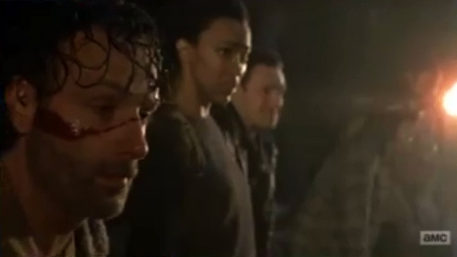 Glenn Death Scene (The Walking Dead Season 7 Premier) Negan Kills Glen -  video Dailymotion