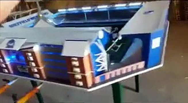 Ce fan de Foot fabrique un babyfoot version stade de football