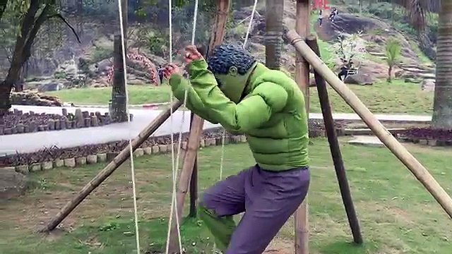 Spiderman Dancing Elsa Frozen Play Piano Hulk Vs Spider man Spider-man Fun Superhero in real life