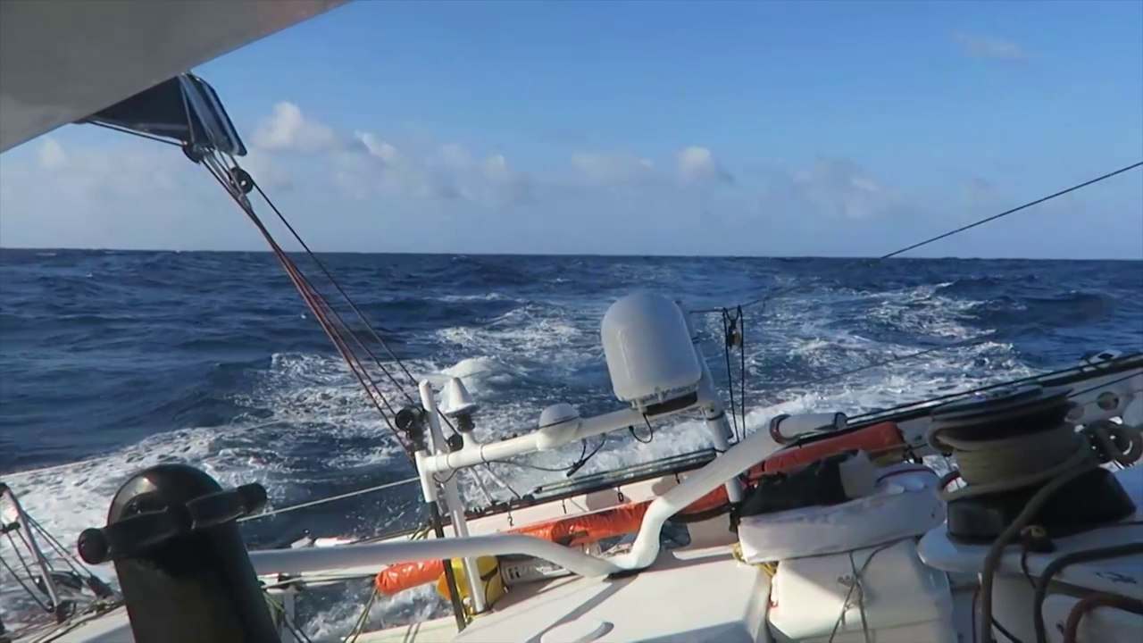 J14 : Fabrice Amedeo franchit l'équateur / Vendée Globe