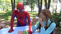 Spiderman and Captain America Ducks Hunting / SuperHeros in New York