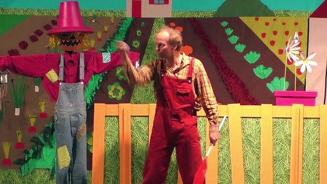 Spectacle LA POULE ET L'EPOUVANTAIL - Thèmes - enfants - jardin potager bio - réduction déchets - compost - biodiversité