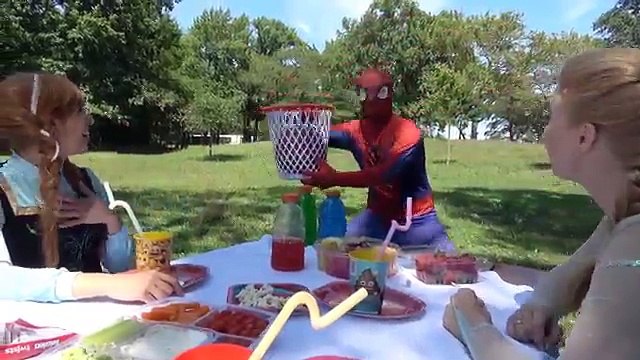 Superheroes finger family rhymes. Collection of finger family: Spiderman Frozen Hulk Gorilla Elza