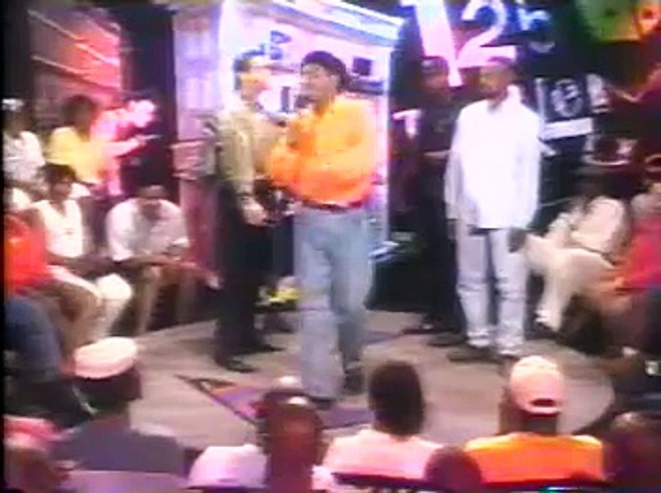 Uptown Comedy Club(Yo Mama Battle)