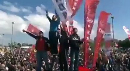 CHP-HDP ORTAK MİTİNGİNDE "BİJİ APO" SLOGANLARI!! İZLE-PAYLAŞ! GÖRMEYEN KALMASIN!
