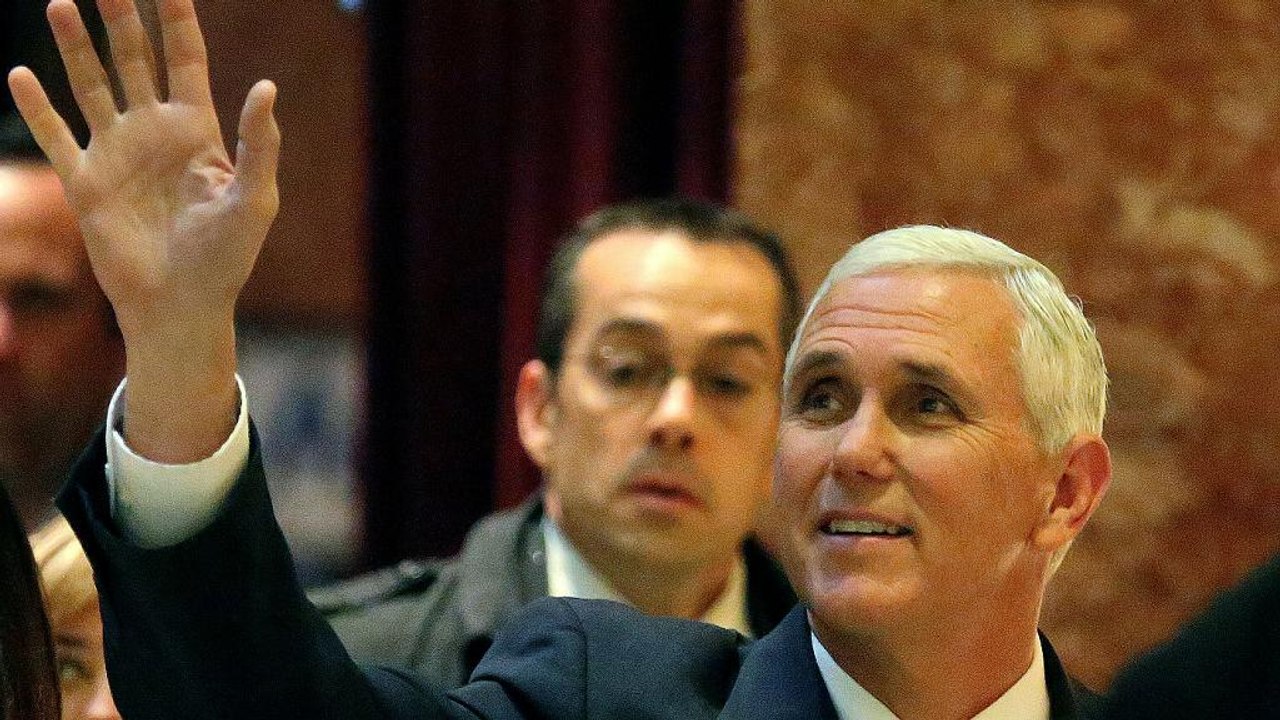 Pence bei broadway-musical ausgebuht - trump fordert entschuldigung