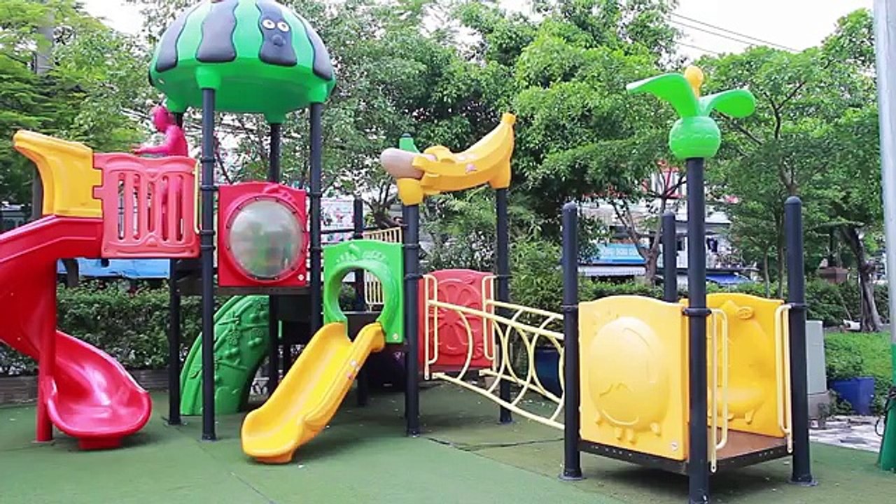 Spiderman vs Venom ! Superheroes In Real life Funny with Spidergirl ! Spiderman Drive Motor !