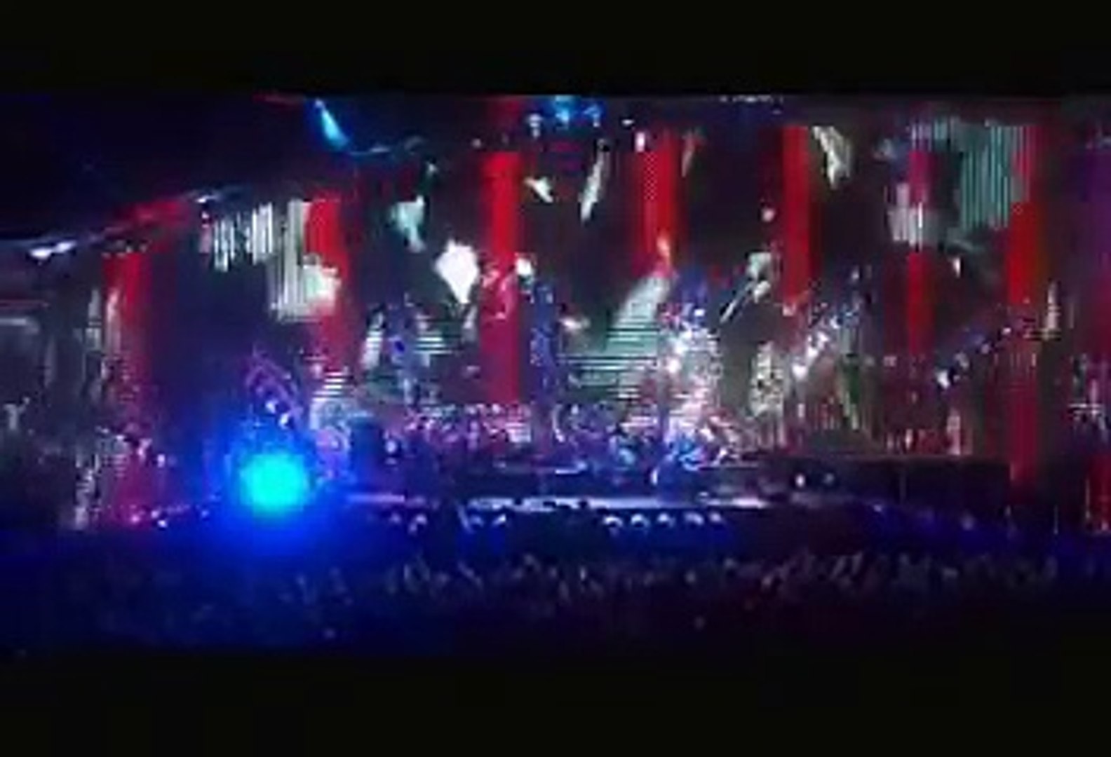 Genesis - In The Cage Medley - Live in Rome 2007 (Part 1 - video Dailymotion