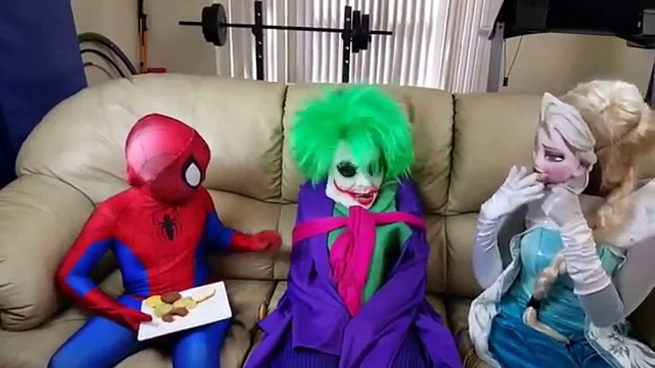 Spiderman VS Pink Spidergirl Pregnant Frozen Elsa, Spiderbaby, Hulk Joker Pank/In Real Life IRL P 3