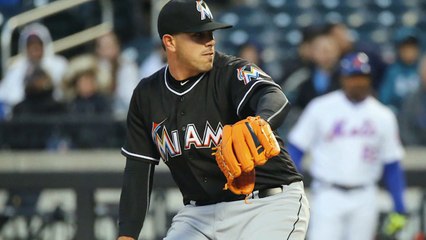 Arremeçador do Miami Marlins Jose Fernández morre em acidente de barco.