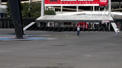 Texans and Raiders will battle altitude and pollution in Mexico City