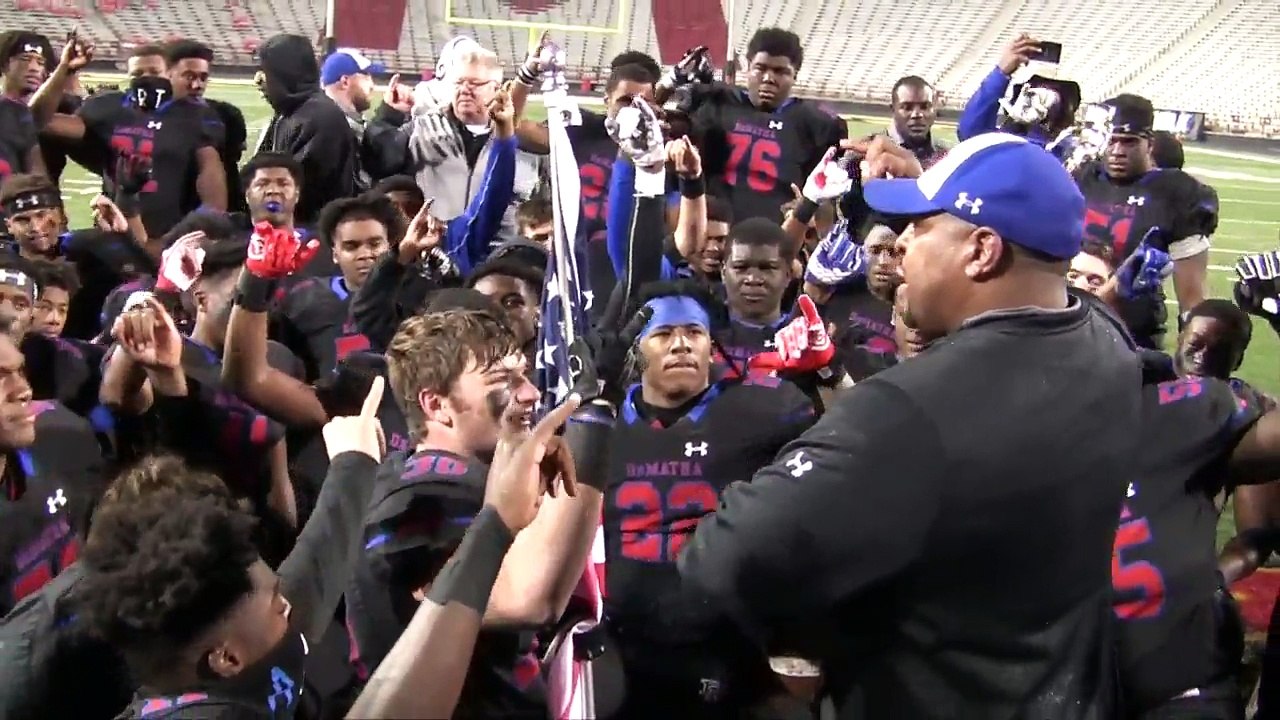 No. 1 DeMatha defeats No. 4 St. John's, 34-29, to win WCAC championship