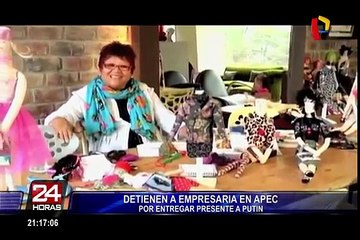 Detienen a mujer que intentó entregar obsequio a Vladimir Putin