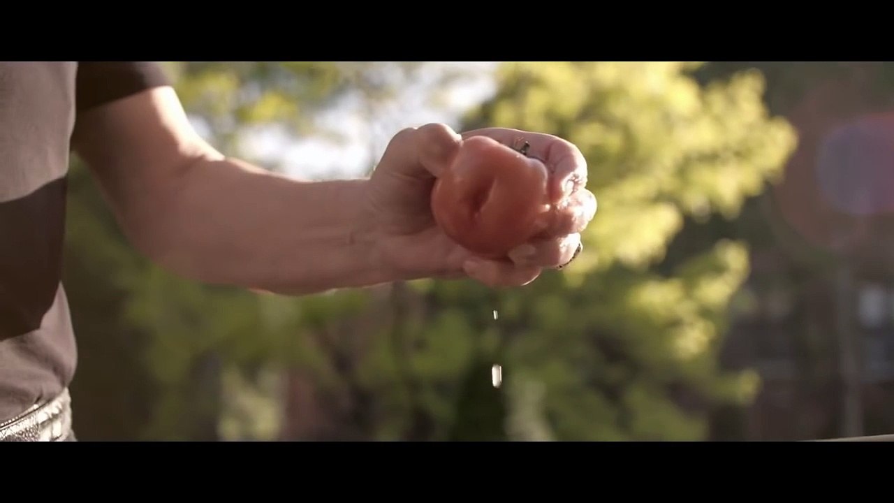 ALONE - Le clip de PETIT BISCUIT