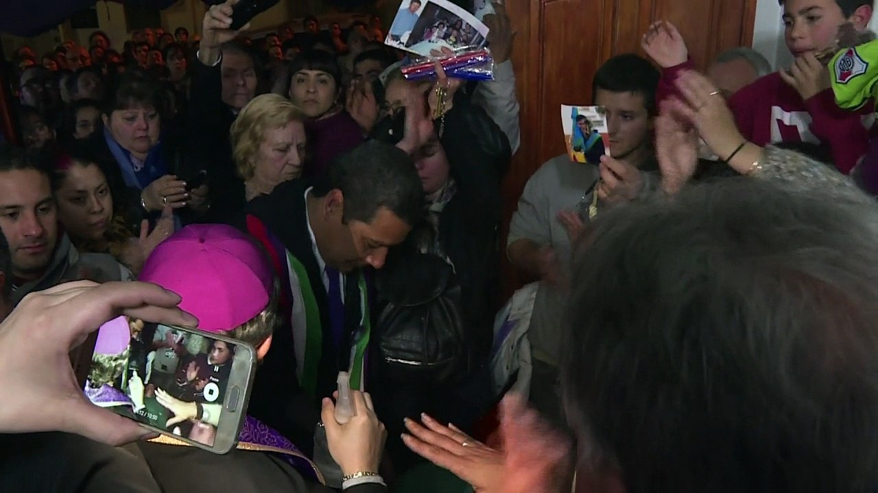 Geschäft mit dem Teufel: Exorzisten-Schule in Argentinien