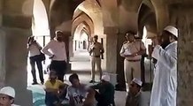 Namaz and Prayers not allowed in Historical Masjid||मस्जिद में मुसलमानो को नमाज के लिए दिल्ली पुलिस ने किया मना||News