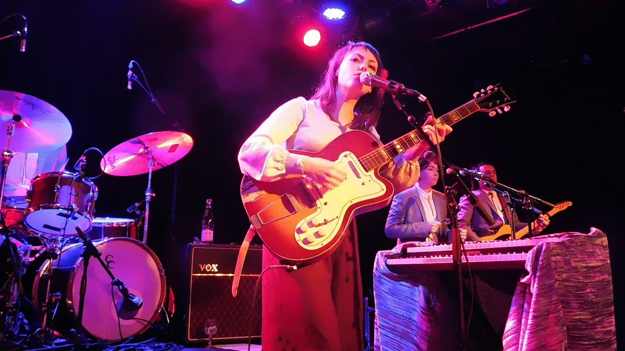 Angel Olsen - Never Be Mine @ Stadtgarten in Cologne