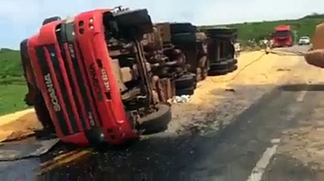 Merci pour le dépannage.... Adieu petit camion