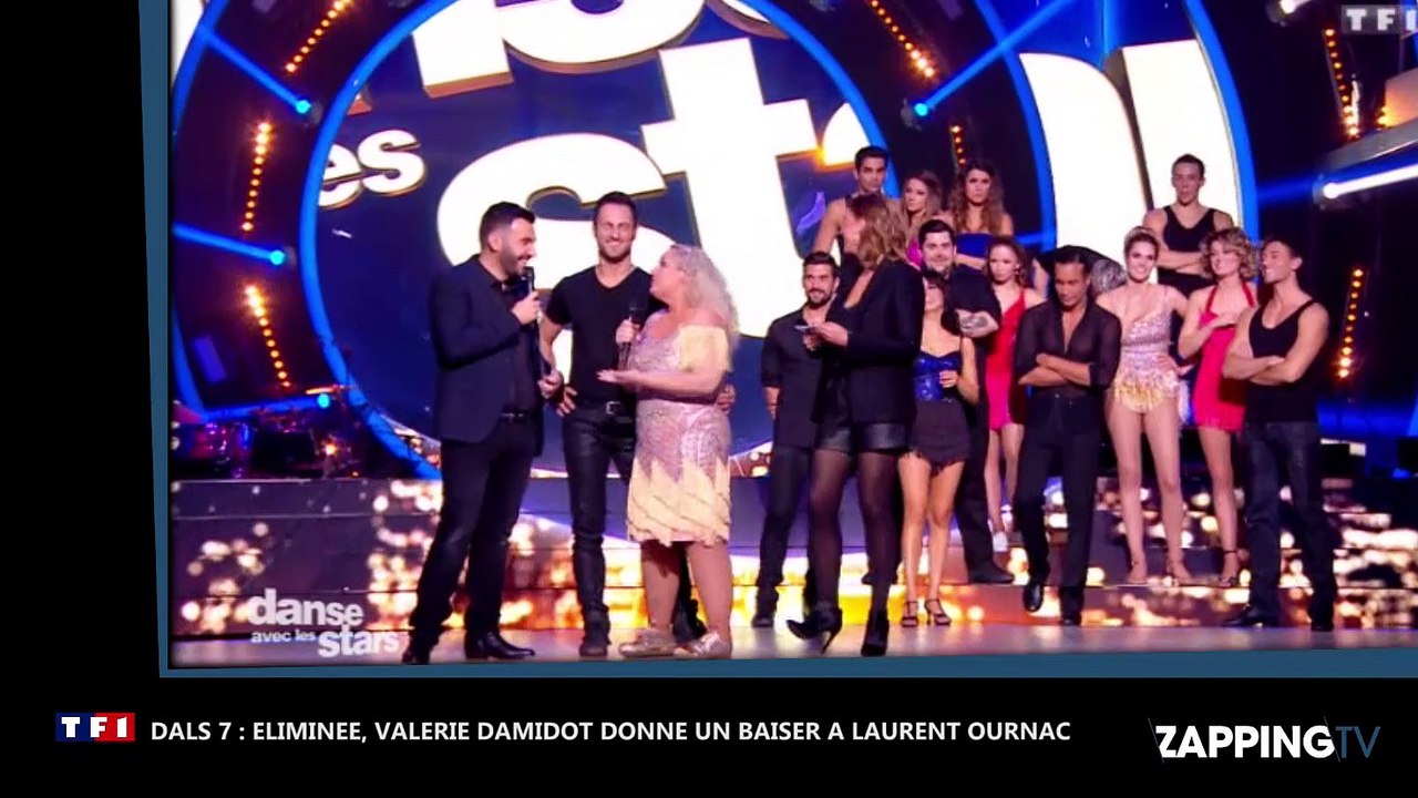DALS 7 : Eliminée, Valérie Damidot donne un baiser à Laurent Ournac (vidéo)