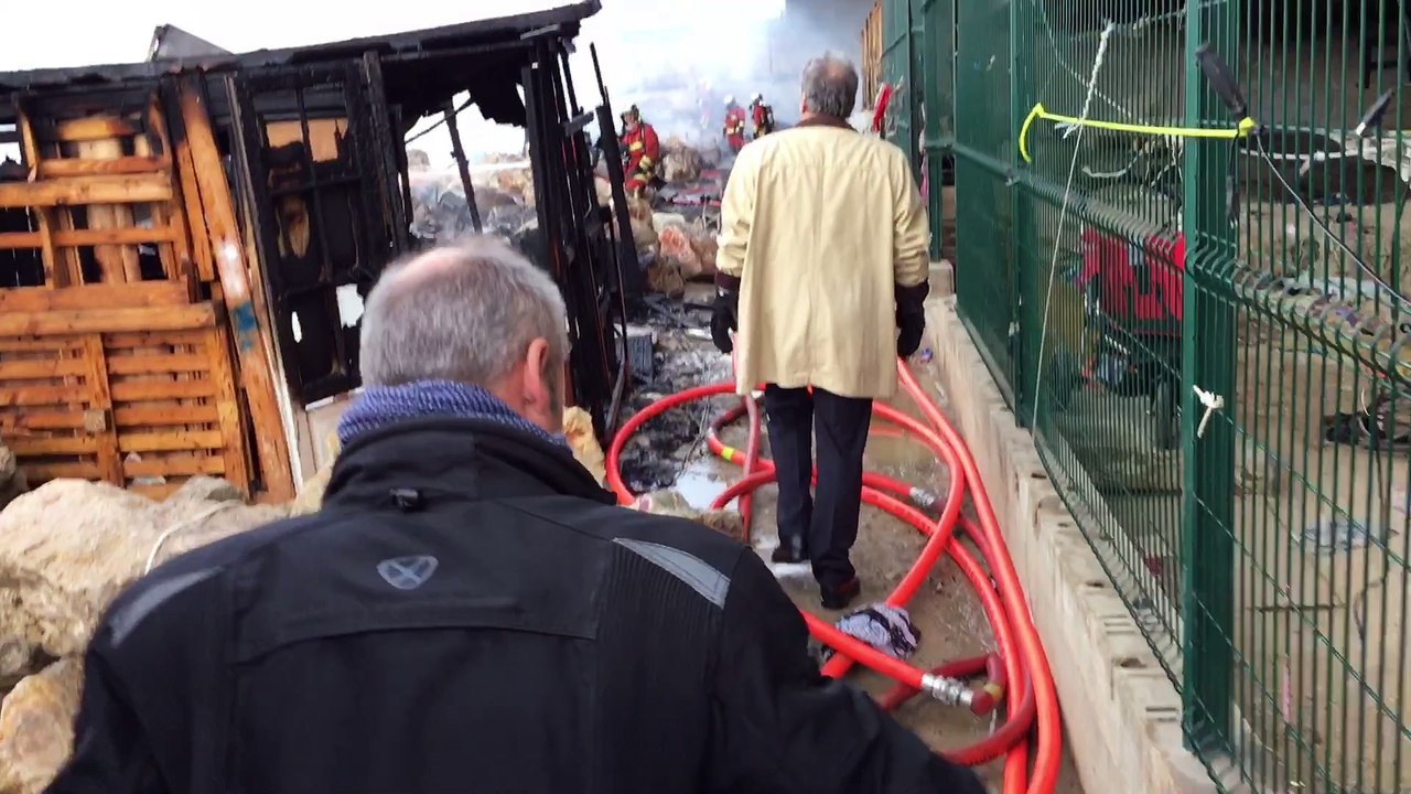 Marseille : un incendie dans le camp de Roms à...