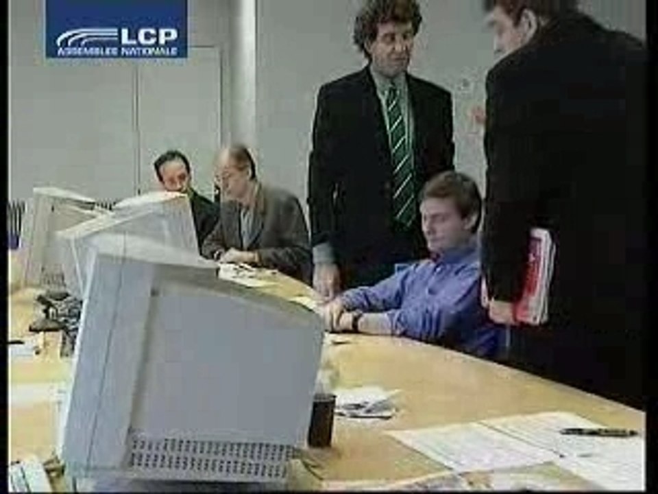 le journal télévisé commence à 20 heures