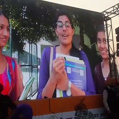 Captain Amarinder Singh smart phones