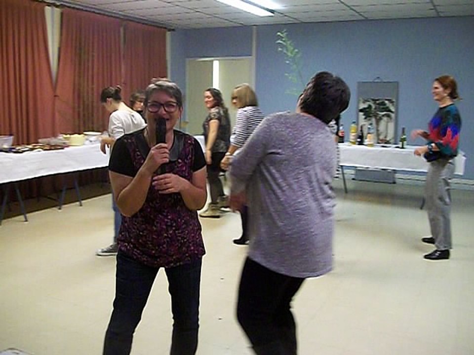 SOIREE KARAOKE ET BEAUJOLAIS du 18 Nov 16 DES OLD FRIENDS' DE ST BENOIT DE CARMAUX - ANDALOUSE