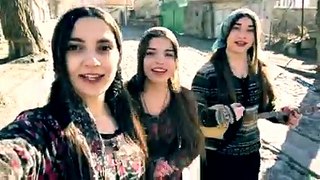 Şarkıyı söyleyiş tarzlarıyla kendilerine aşık eden Gürcü kızlar