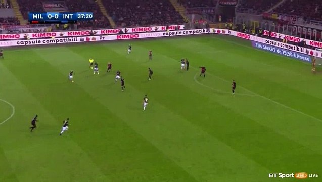 Mauro Icardi fail shot AC Milan vs Inter 20.11.2016 Serie A