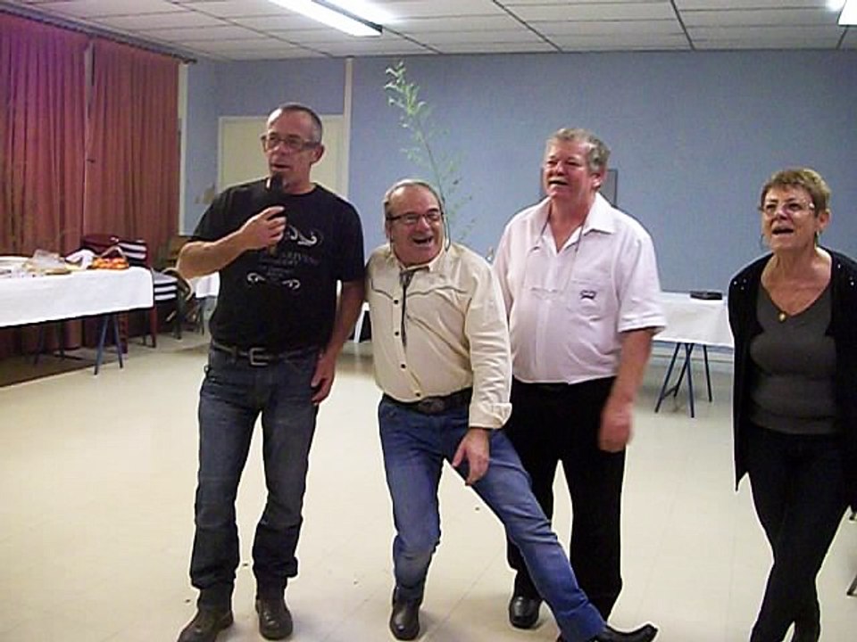 SOIREE KARAOKE ET BEAUJOLAIS du 18 Nov 16 DES OLD FRIENDS' DE ST BENOIT DE CARMAUX - FELICIE