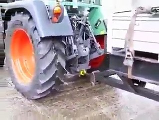 ٹریکٹر چلانے والوں کے لیے نئی ہک پسند آئے تو لائک کرو