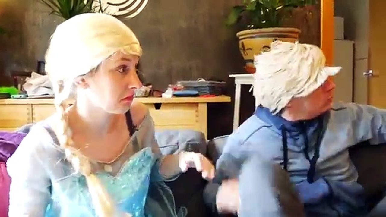 Spiderman PREGNANT Dream w/ Pink Spidergirl in Real Life! Superhero ft Frozen Elsa Cartoon Bubble