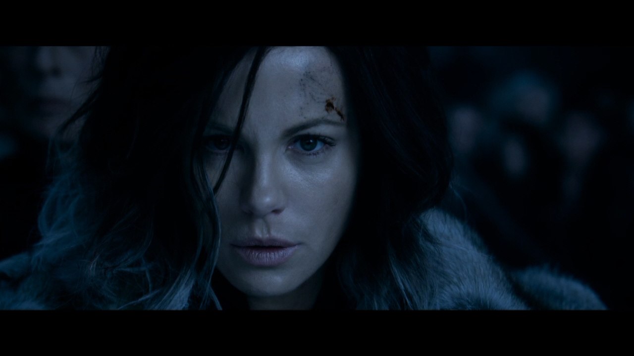 Kate Beckinsale, Theo James In 'Underworld: Blo...