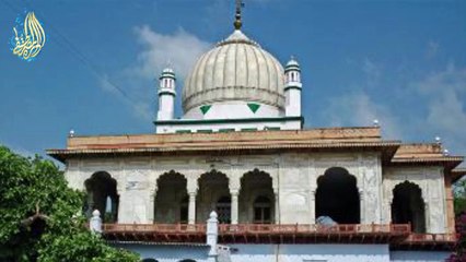 2 number Peer hmare muaashre or aqaais pr kis trah asar-anda...