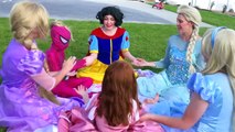 Disney Princess Games Frozen Elsa Gets Sunburned & Joker funny prank  part1