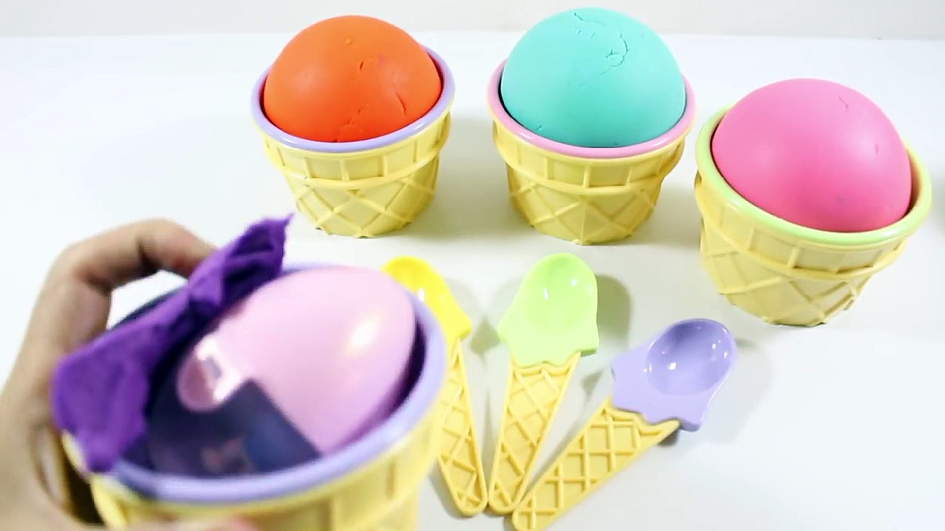 ⁣PLay DOh Kids! - Peppa Pig Kinder Surprise Eggs Smurfs and Pet shop ToyS