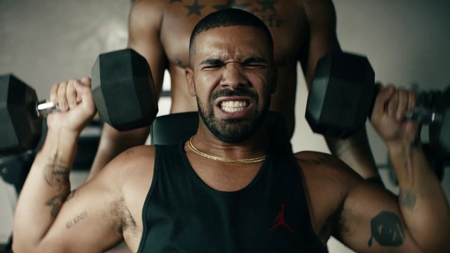 Drake chante Bad Blood pendant sa séance de muscu