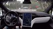VÍDEO: Así conduce el autopilot de Tesla. ¡Parece magia!