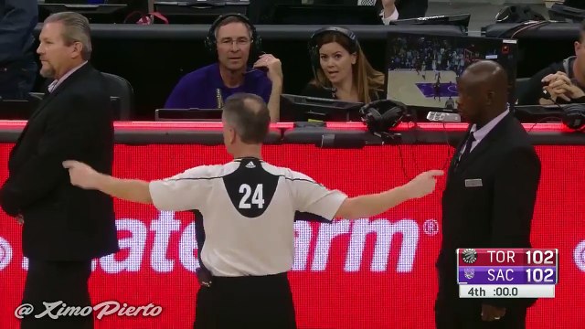 Dwane Casey Smashes Clipboard in Anger _ Raptors vs Kings _ November 20, 2016 _ 2016-17 NBA Season