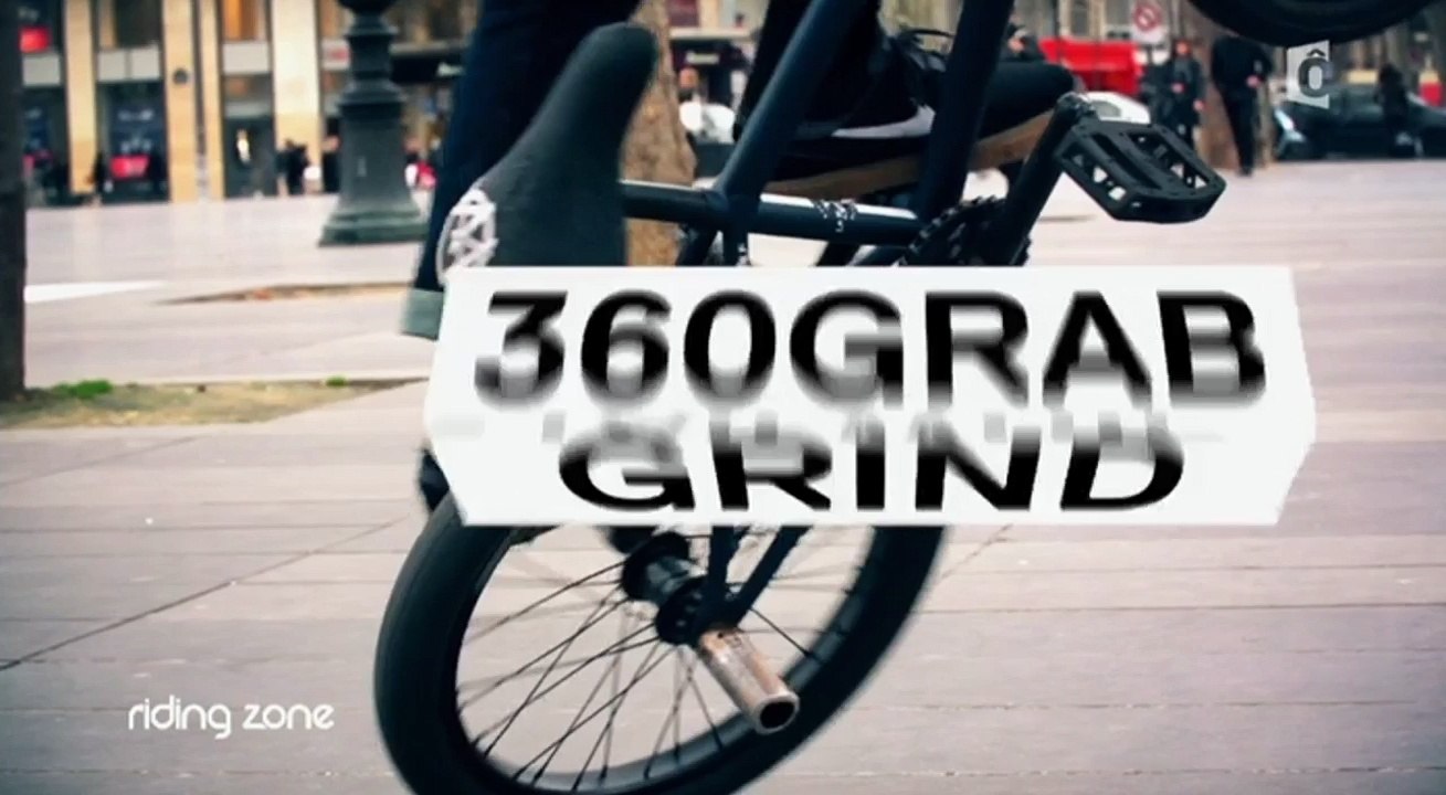 5 Tricks : Wallride to Flair, Palm Flip Double Back, 180 to Frontflip...