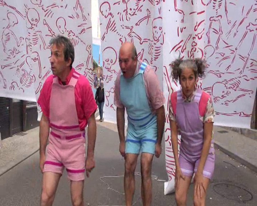 Arts de la Rue - 2 L au Quintal - Naître Majeur