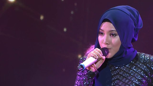 Shila Amzah茜拉《Memori Tercipta + Selamanya Cinta》18.11.2016