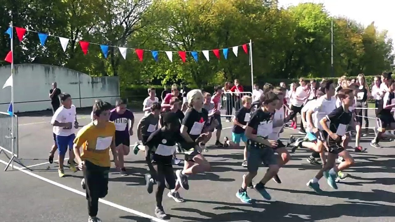 Bande annonce cross 2016 Collège des Remparts