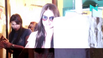 The lovely mommy-to-be Kareena Kapoor Khan is redefining beauty