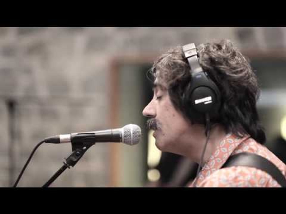 Tachenko & Fernando Alfaro - Amable - WaaauTV