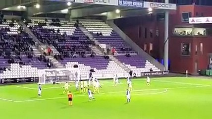 Vrije trap Losada tegen KVV Coxyde