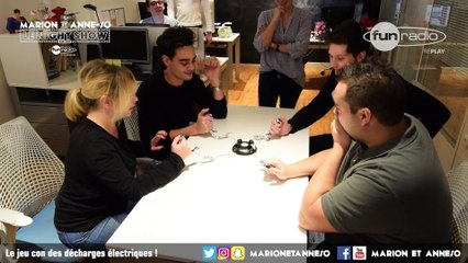 Le jeu con des décharges électriques ! - Marion et Anne-So