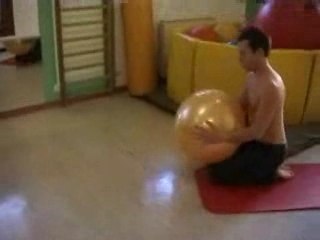 ECHAUFFEMENT AVEC UN GROS BALLON