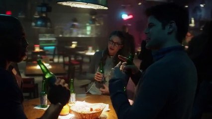 Batman reference on Supergirl | Batman-News.com